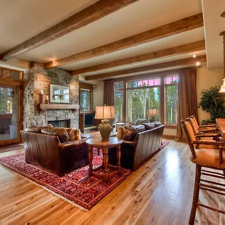 Cowboy Heaven Suites-Unit 2B